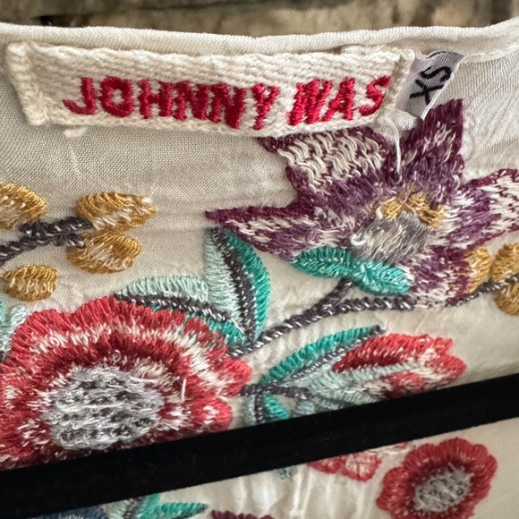 JOHNNY WAS KIKIMU HEAVILY EMBROIDERED BLOUSE TUNIC BOHO MSRP $268usd - Picture 6 of 6